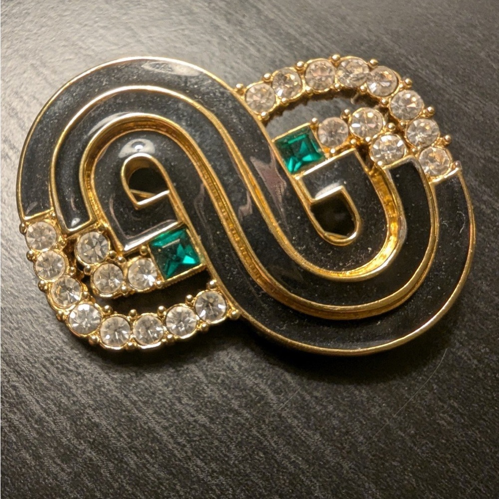RUNWAY vintage designer enamel boutique brooch